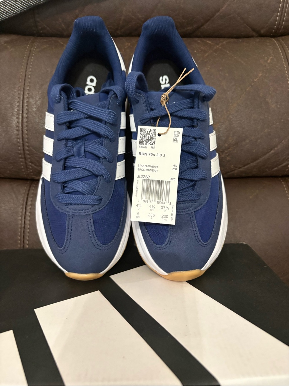 adidas womens Navy White Low-Top Sneakers run sl70 2.0 brand new in box. - Picture 3 of 5